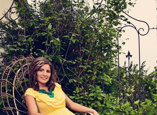 “Sweet and Sassy” Singer Elisabeth Hunstad Takes on JazzFest’s Main Stage.