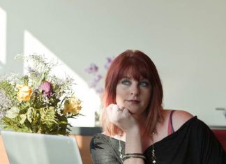 Love? w/ Mel: Long Distance, Online Dating.