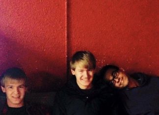 “….As much weird stuff as anyone else’s weird dreams…” – Talking REM cycles and musical dreamscapes with Mike Helland from Tenenbaums