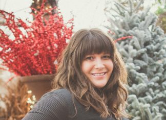 Throwing a Stress-Free Holiday Cocktail Party