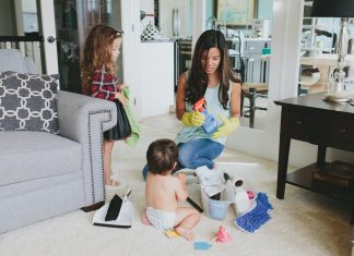 Why Mommy Stress Eats