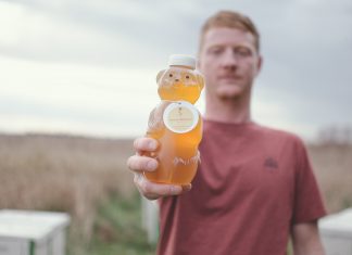 Making Merry: Four Reasons to Shop Local