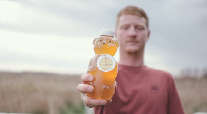 Making Merry: Four Reasons to Shop Local