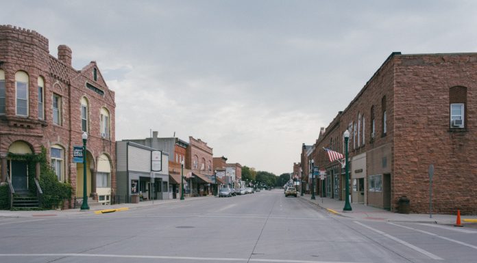 Come Visit: Dell Rapids