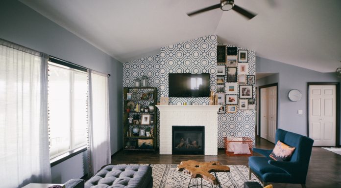 At Home: Daschle and Whitney Larsen