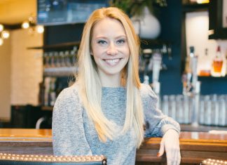 Hang Out With Anna Stahl