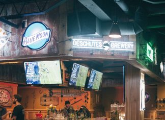 Mavericks Steaks & Cocktails