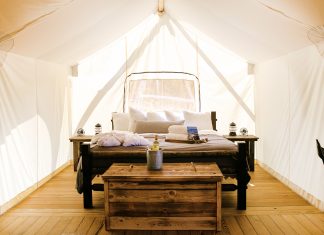Glamping: Luxury Outdoors
