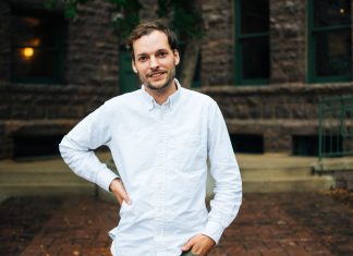 Hang Out With Eli Show