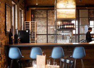 Touch of Italy: R Wine Bar Comes to Downtown Sioux Falls
