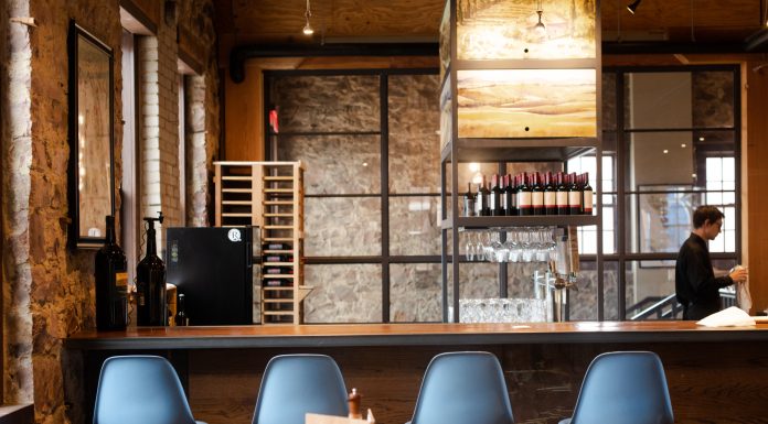 Touch of Italy: R Wine Bar Comes to Downtown Sioux Falls