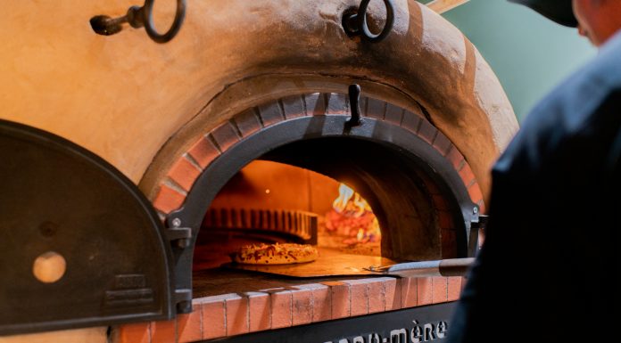 Try It: Papa Woody’s Wood Fired Pizza