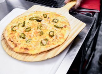 Sunny’s Pizzeria: A Jowl-Dropping Experience