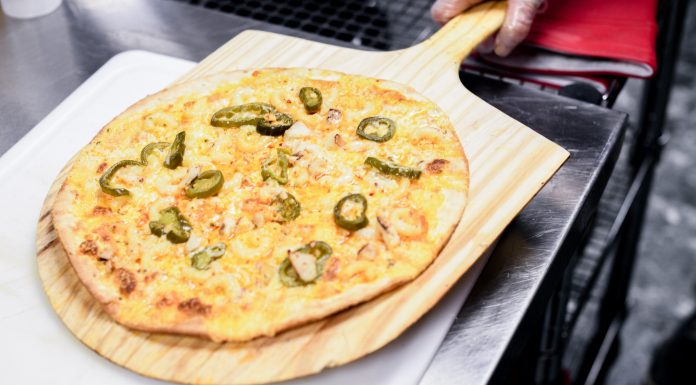 Sunny’s Pizzeria: A Jowl-Dropping Experience