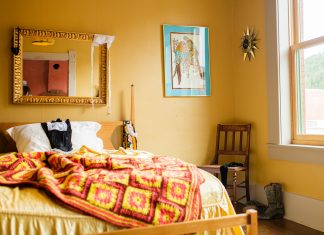 605 Stops By | The Brothel Deadwood