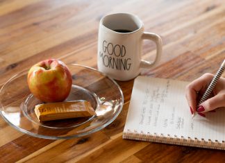 Hang Out With | Kelsey Johnson