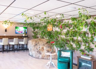 605 Stops By | The Bavarian Inn