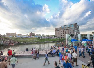 The 605 Show Podcast: Episode 43 | Live from Ode to Food & Drinks with Downtown Sioux Falls Inc. + Visit Rapid City