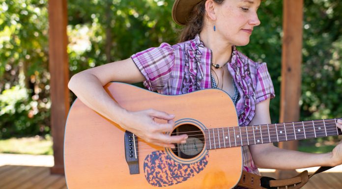 Meet the Creative | Eliza Blue