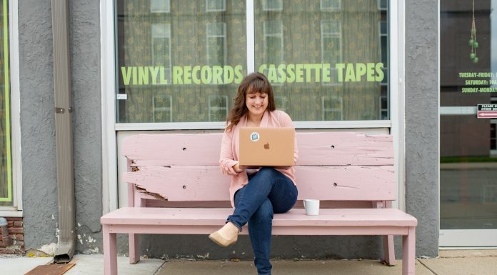 Hang Out With | Megan Raposa