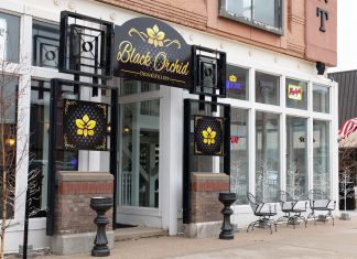 Welcoming Conversation | Black Orchid Drinkstillery