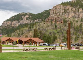 605 Stops By | Spearfish Canyon Lodge