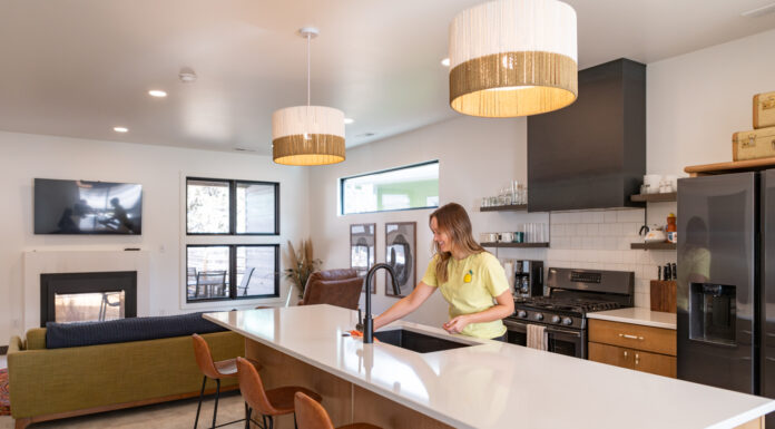 Meet the Creative // Kianna Binger