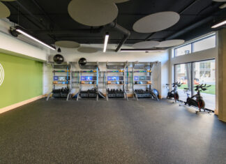 605 Profile // Annie & Chris Mello