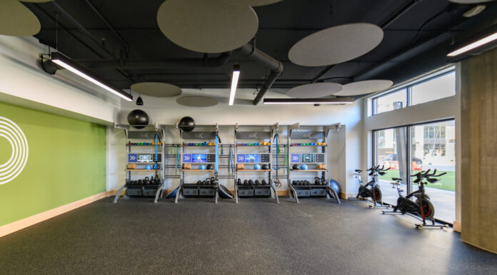 605 Profile // Annie & Chris Mello