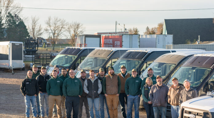 605 Stops By // Travis Electric