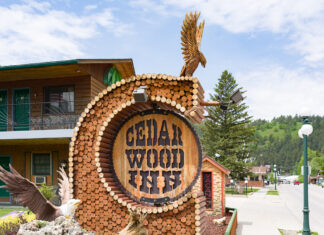 A Family Affair // Cedar Wood inn