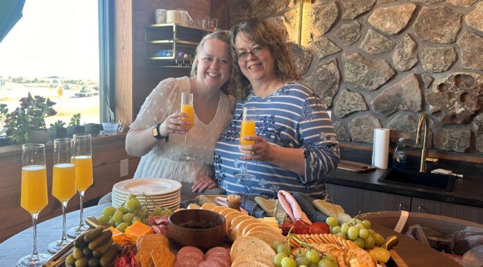 605 Stops By // Pure Bridal